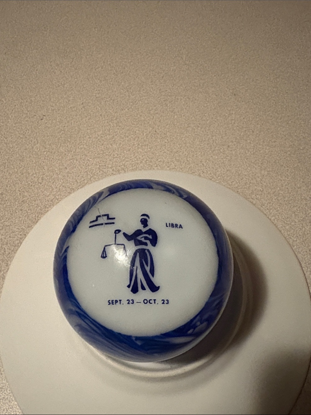 Libra 1976 zodiac glass paper weight— Blue and White Decorative